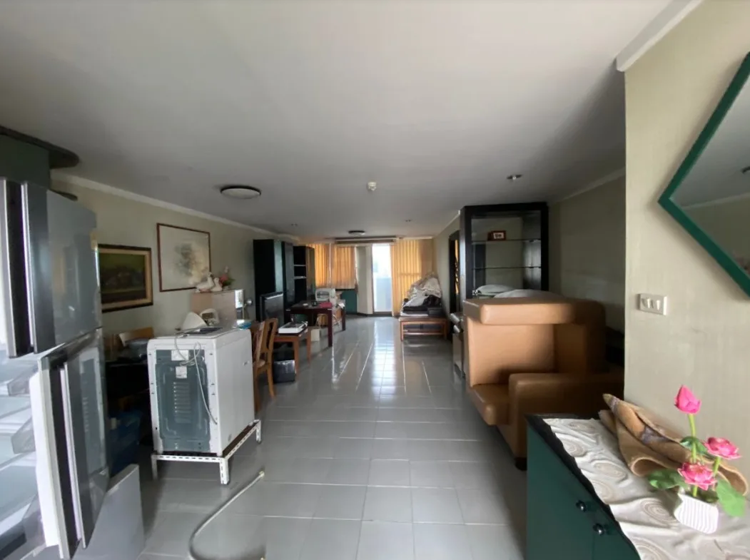 Supalai Place — photo 1