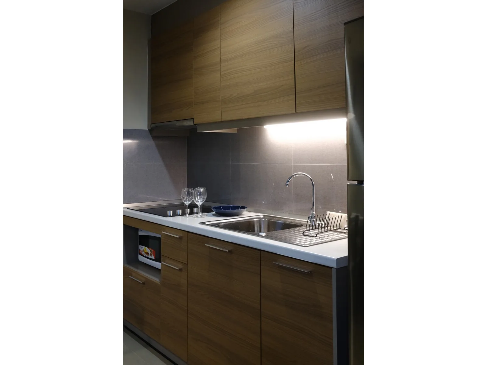 Mayflower House Apartment — photo 7