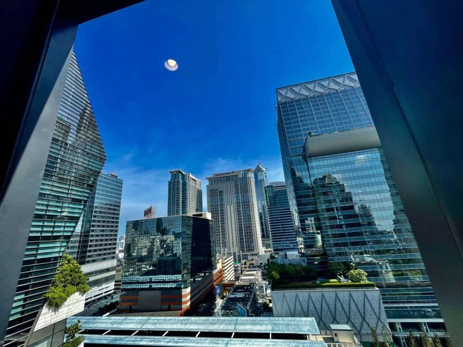 Noble Ploenchit — photo 16