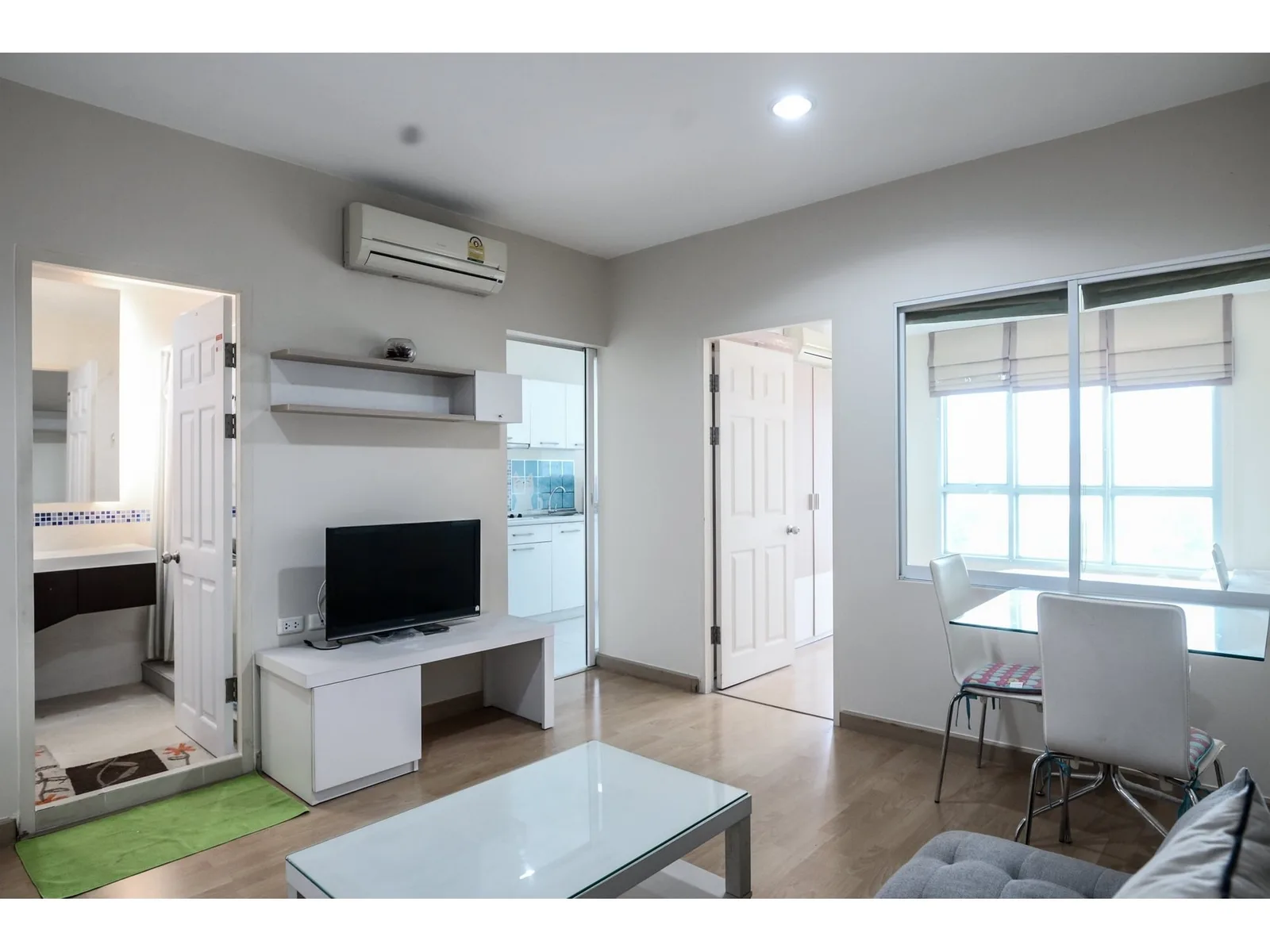 Life @ Phahon - Ari — photo 3