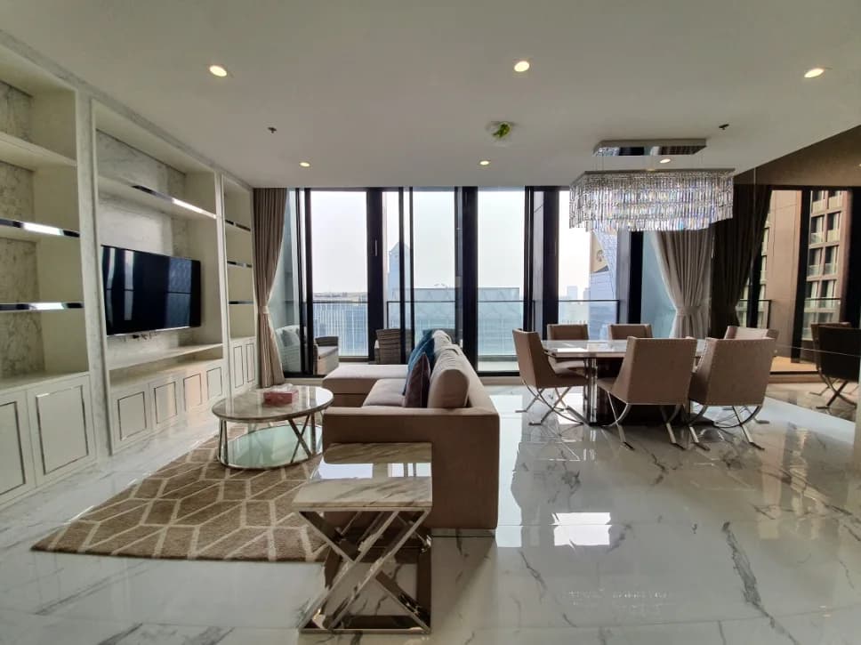 Noble Ploenchit — photo 10