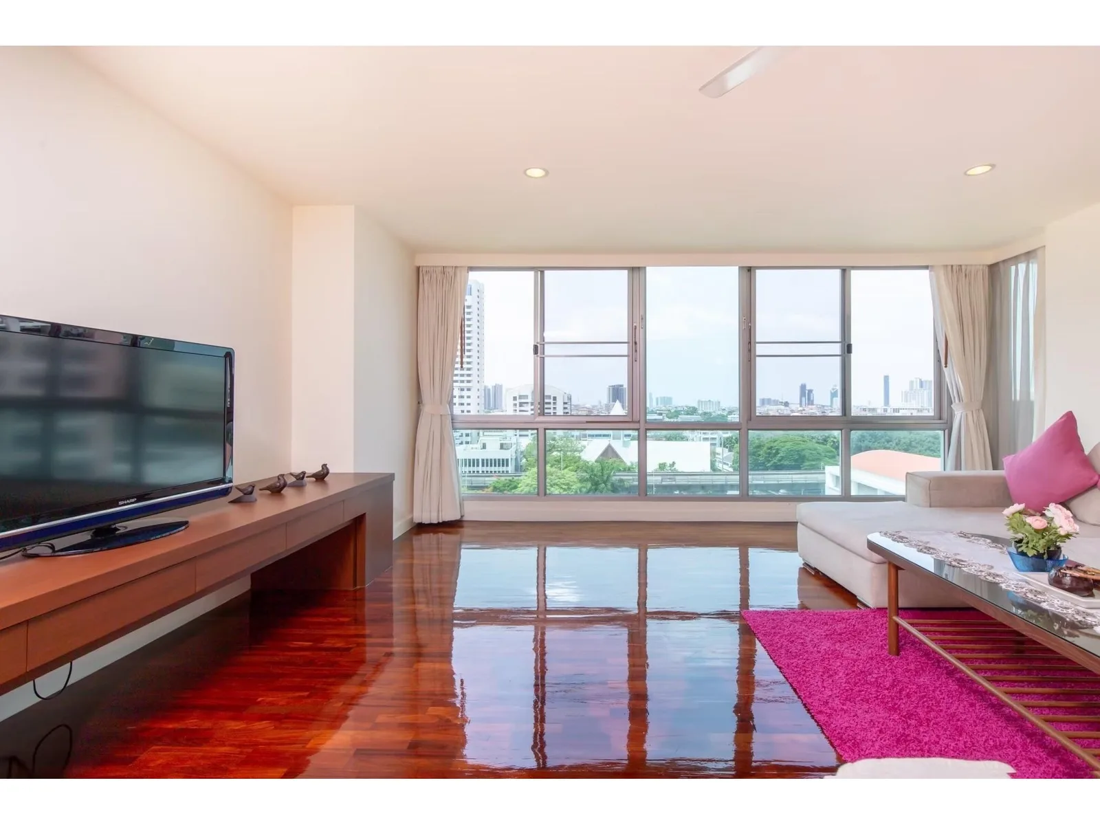 Sathorn Gallery Residences — photo 2