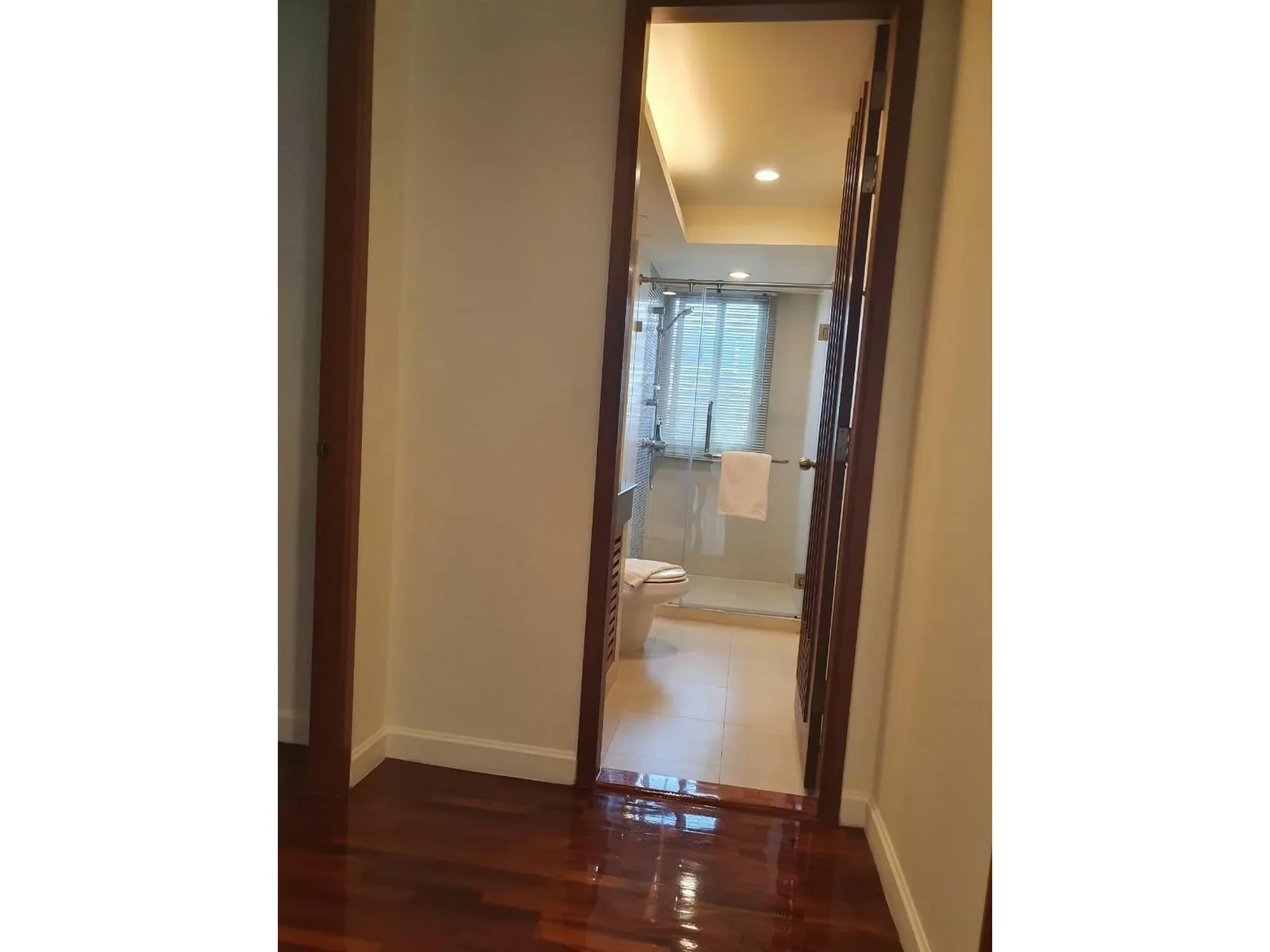 Sathorn Gallery Residences — photo 9