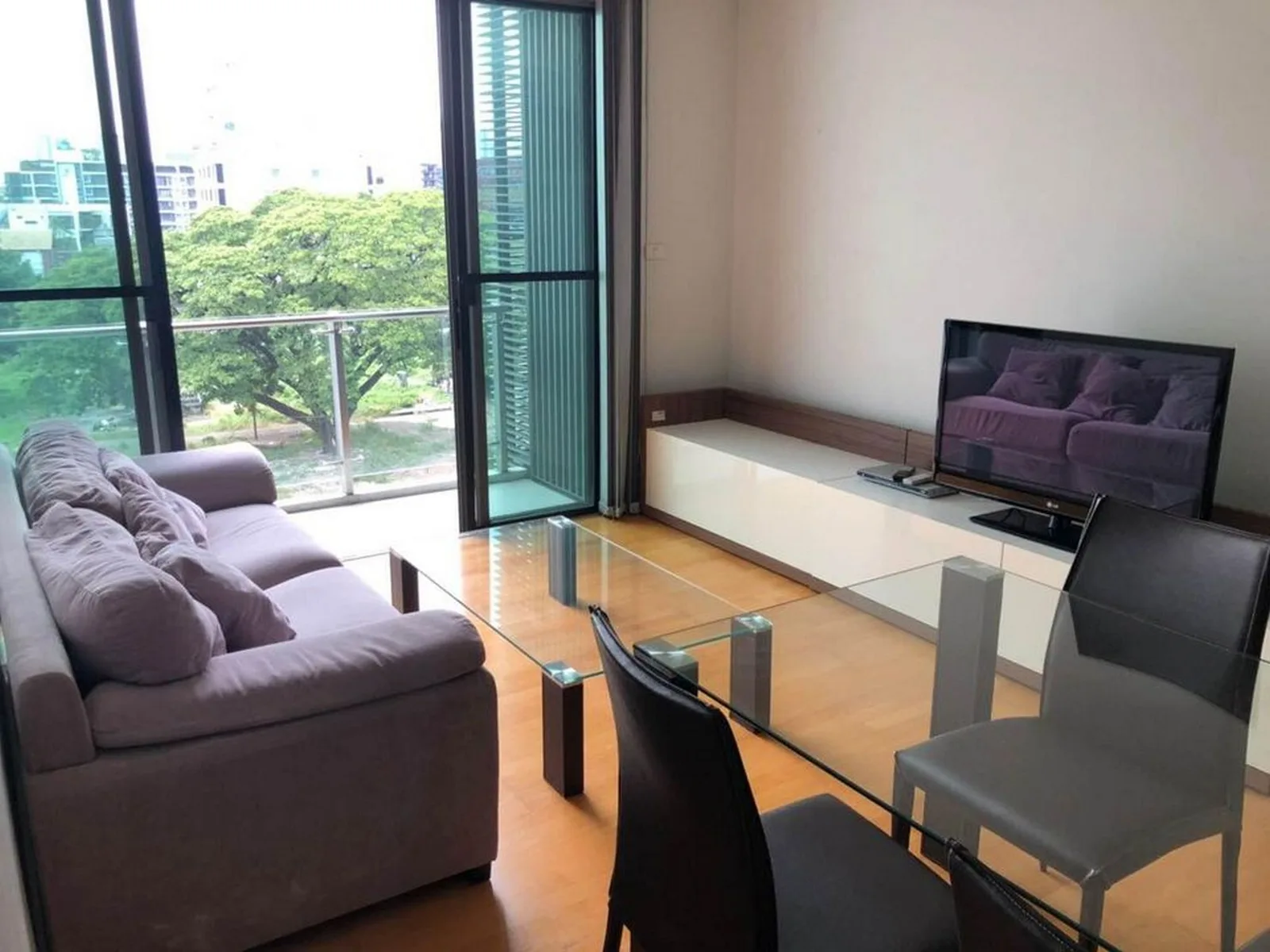 Issara@42 Sukhumvit — photo 1
