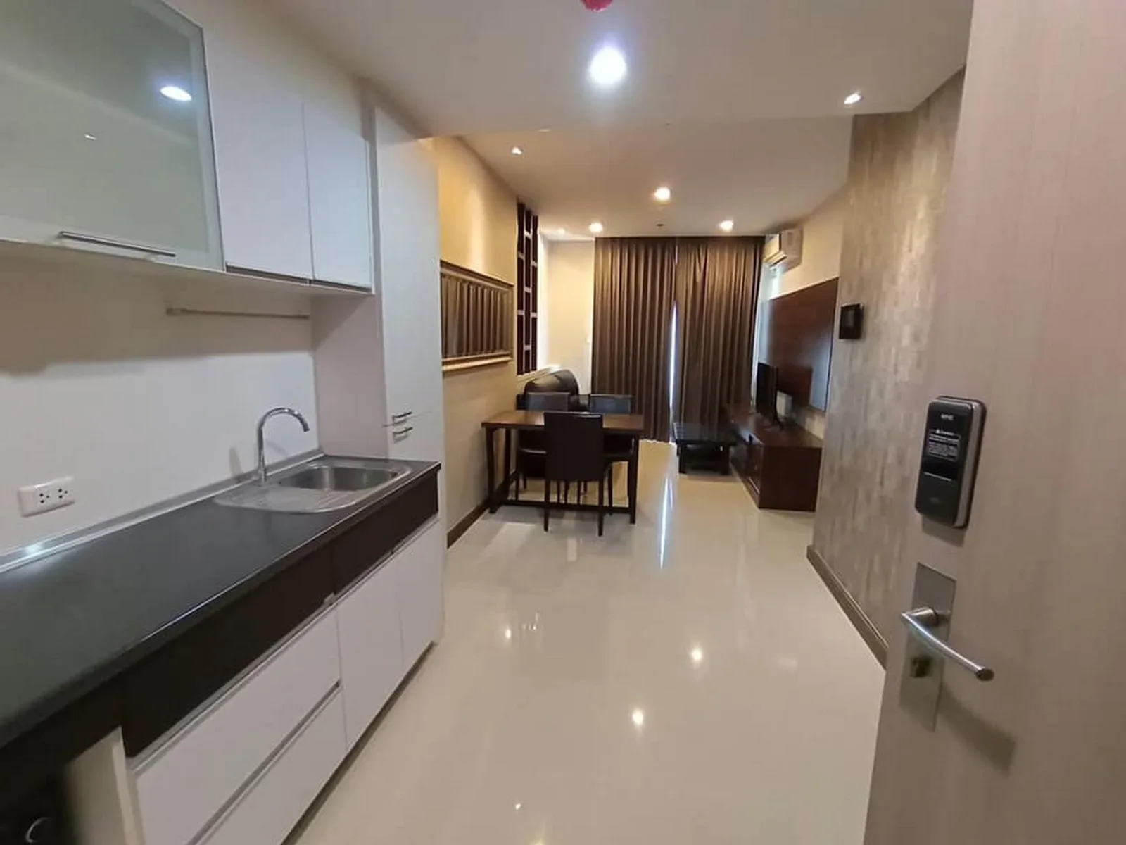 Supalai Premier Place Asoke — photo 2