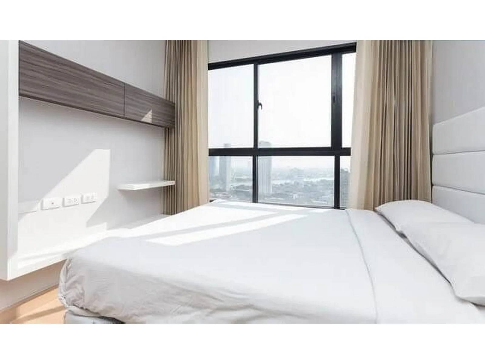 Urbano Absolute Sathon - Taksin — photo 10