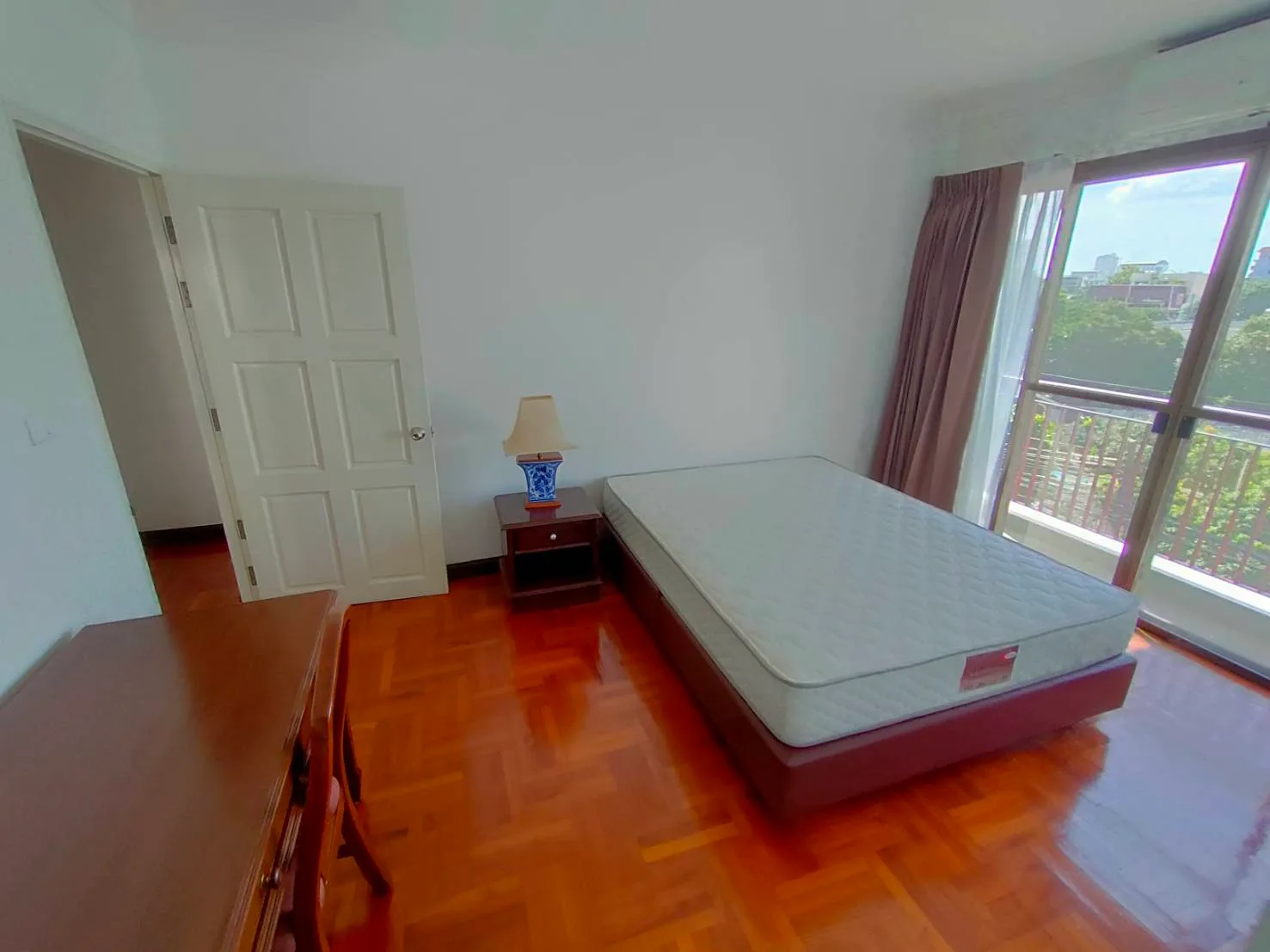 Baan Rajakhru Apartment — photo 11