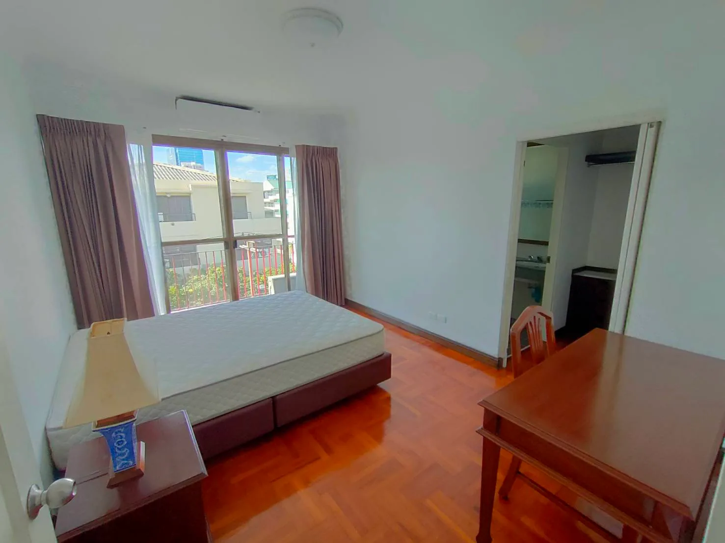 Baan Rajakhru Apartment — photo 9