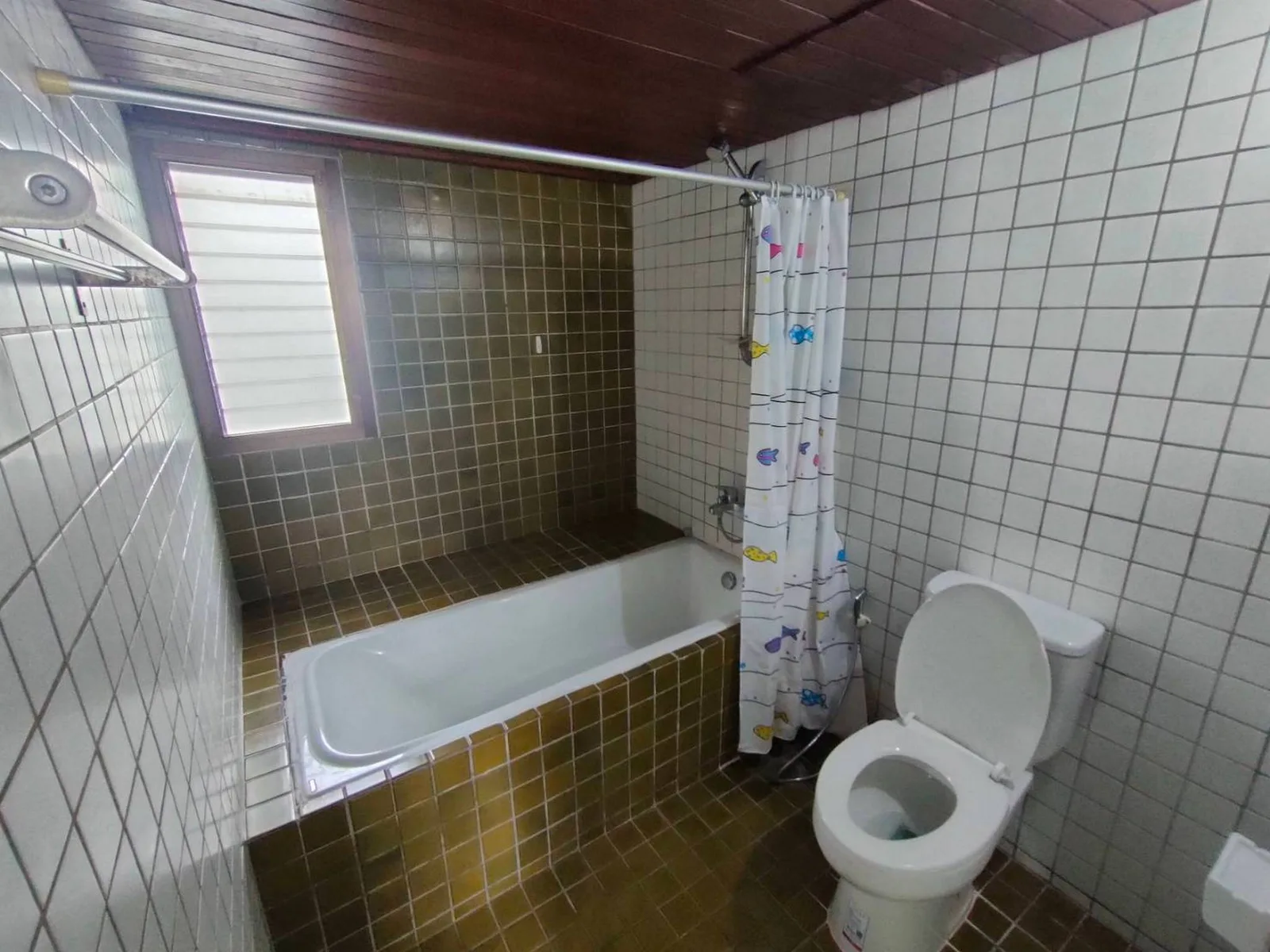 Sripat Court Apartment — photo 11