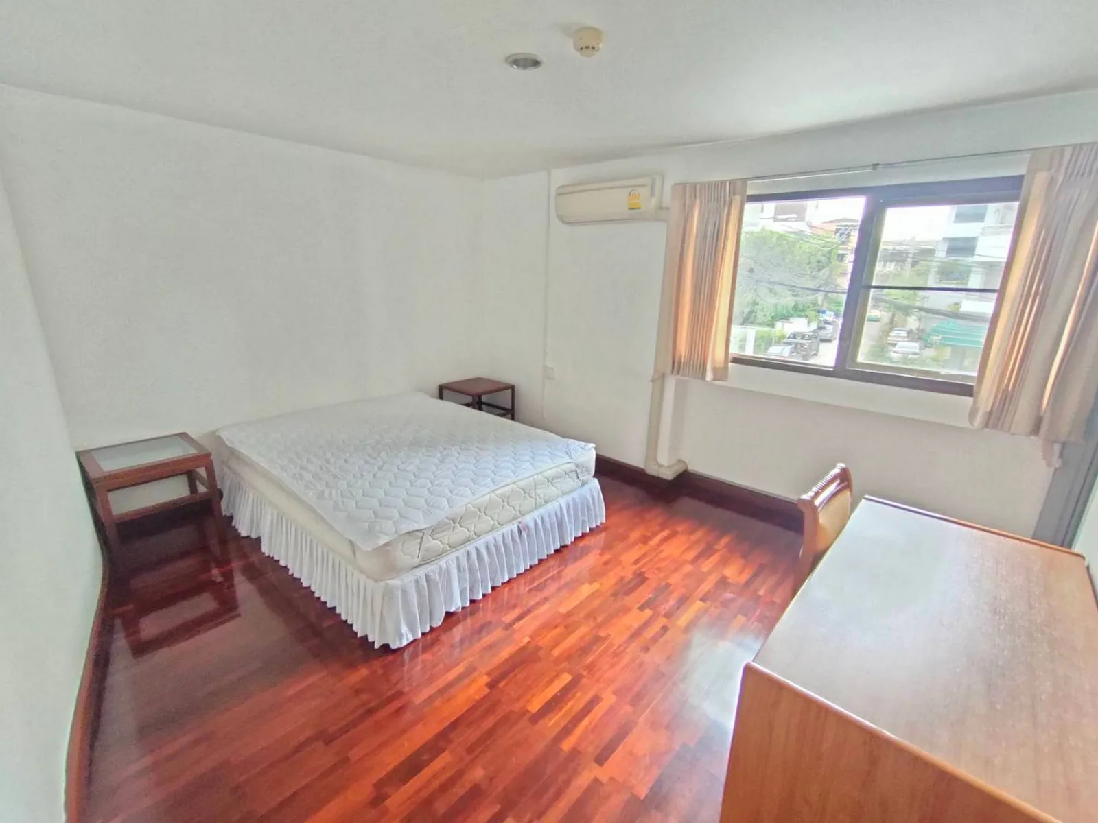 Sripat Court Apartment — photo 6