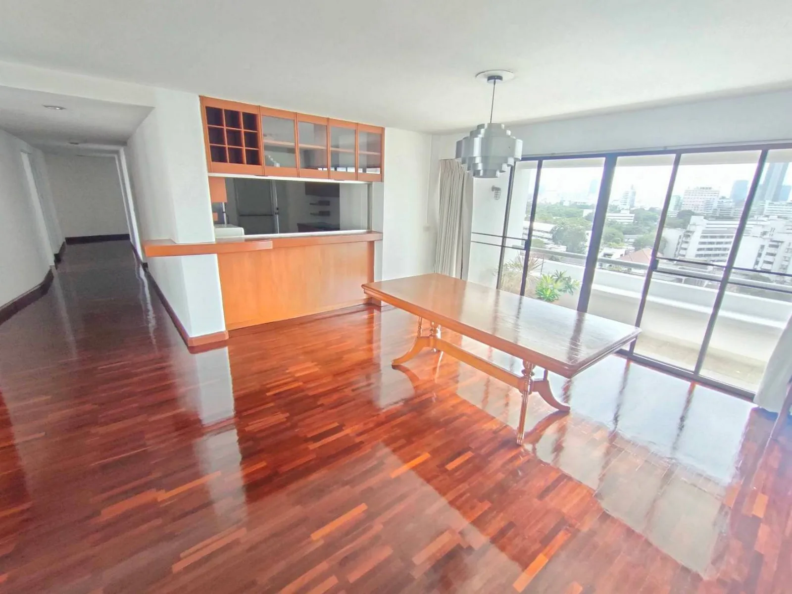 Sripat Court Apartment — photo 1