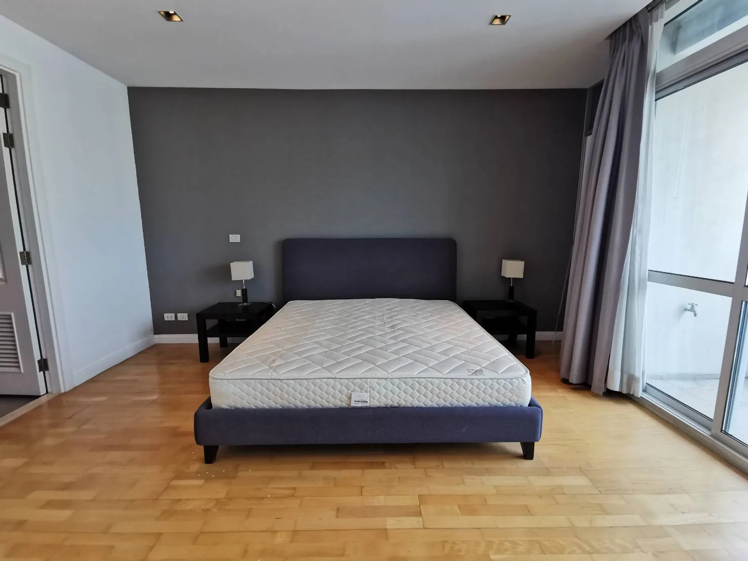 Athenee Residence — photo 4