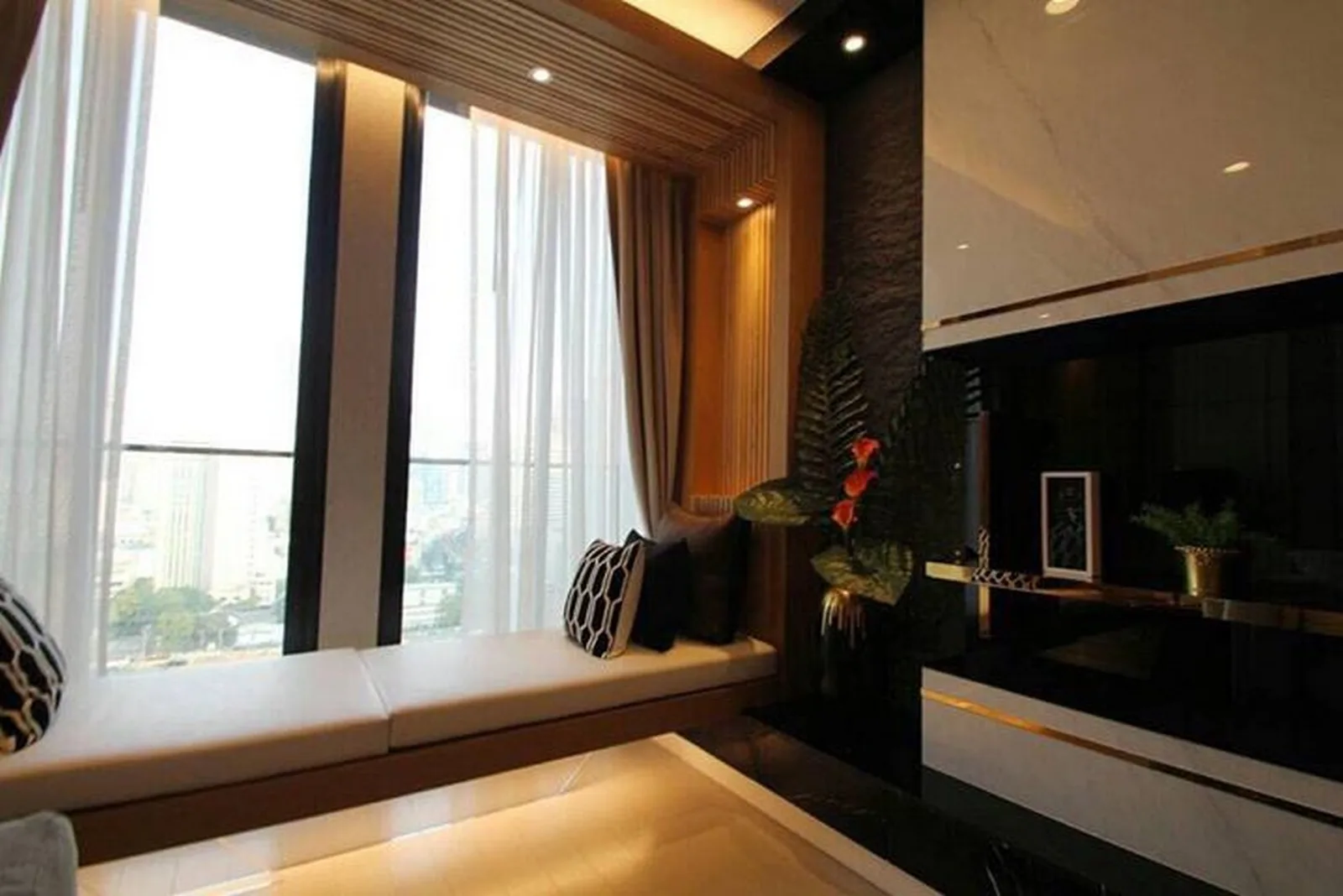 Noble Ploenchit — photo 9
