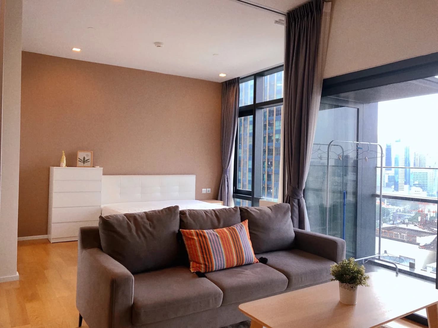 Circle Living Prototype — photo 1