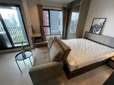 LIFE Asoke - Rama 9