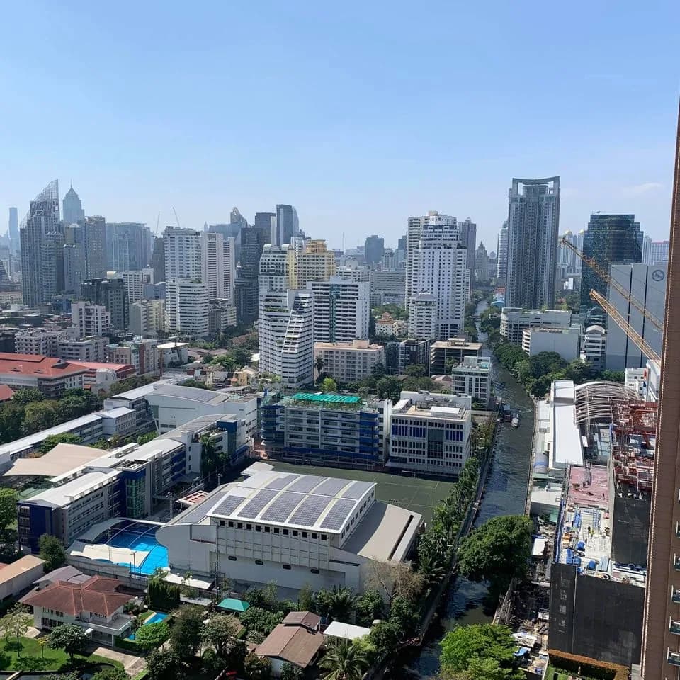 Q Asoke — photo 11