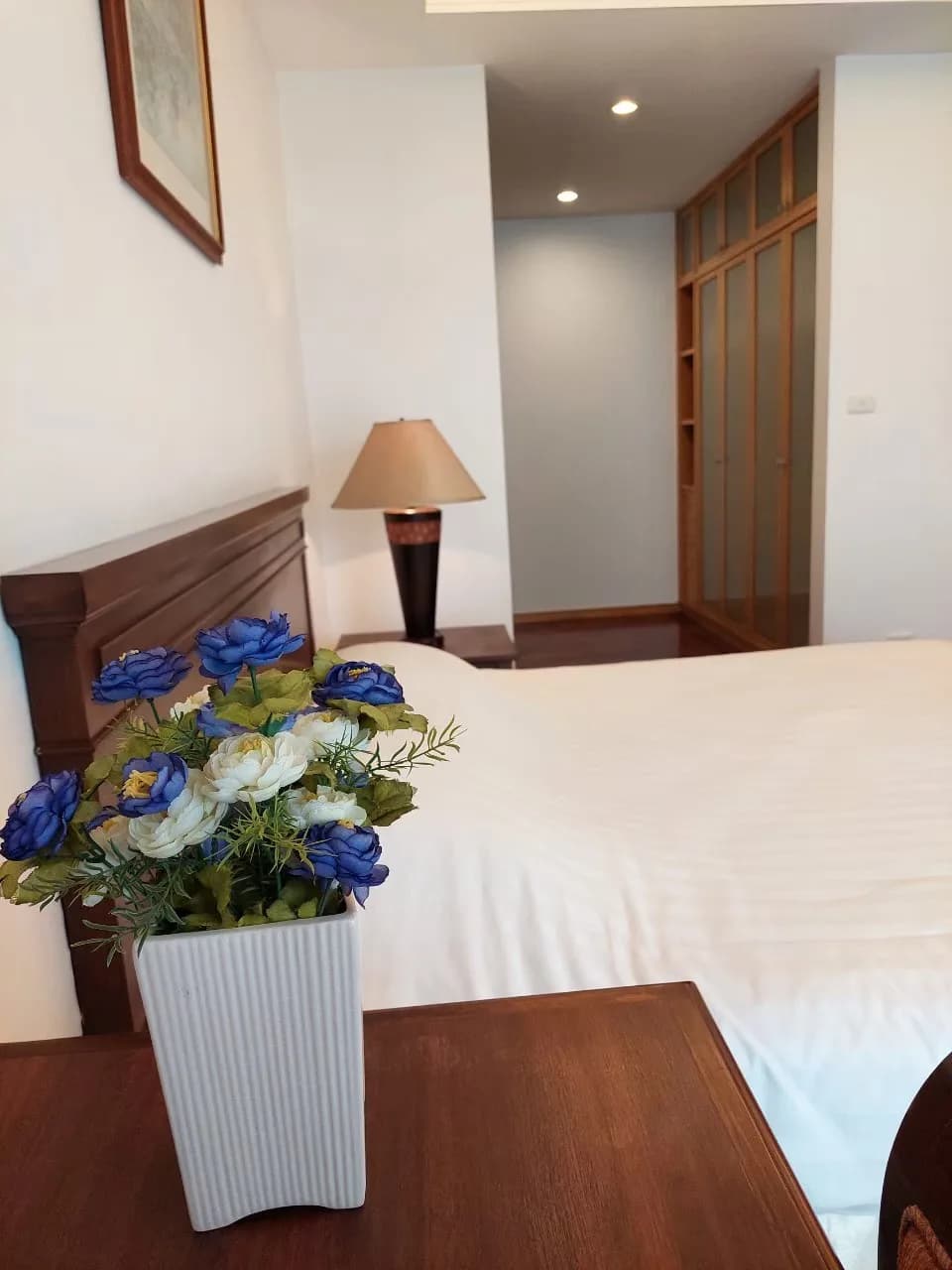 Esmeralda Apartments — photo 11