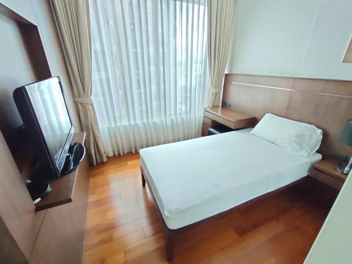 Q Langsuan — photo 7