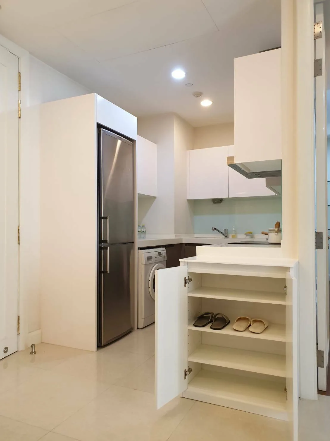 Q Langsuan — photo 18