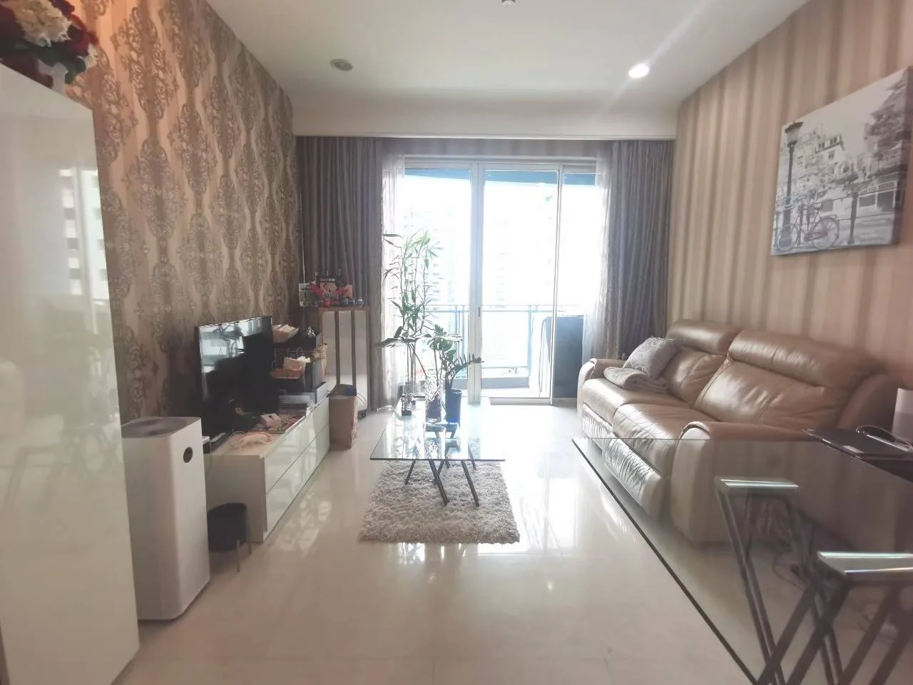 Q Langsuan — photo 1