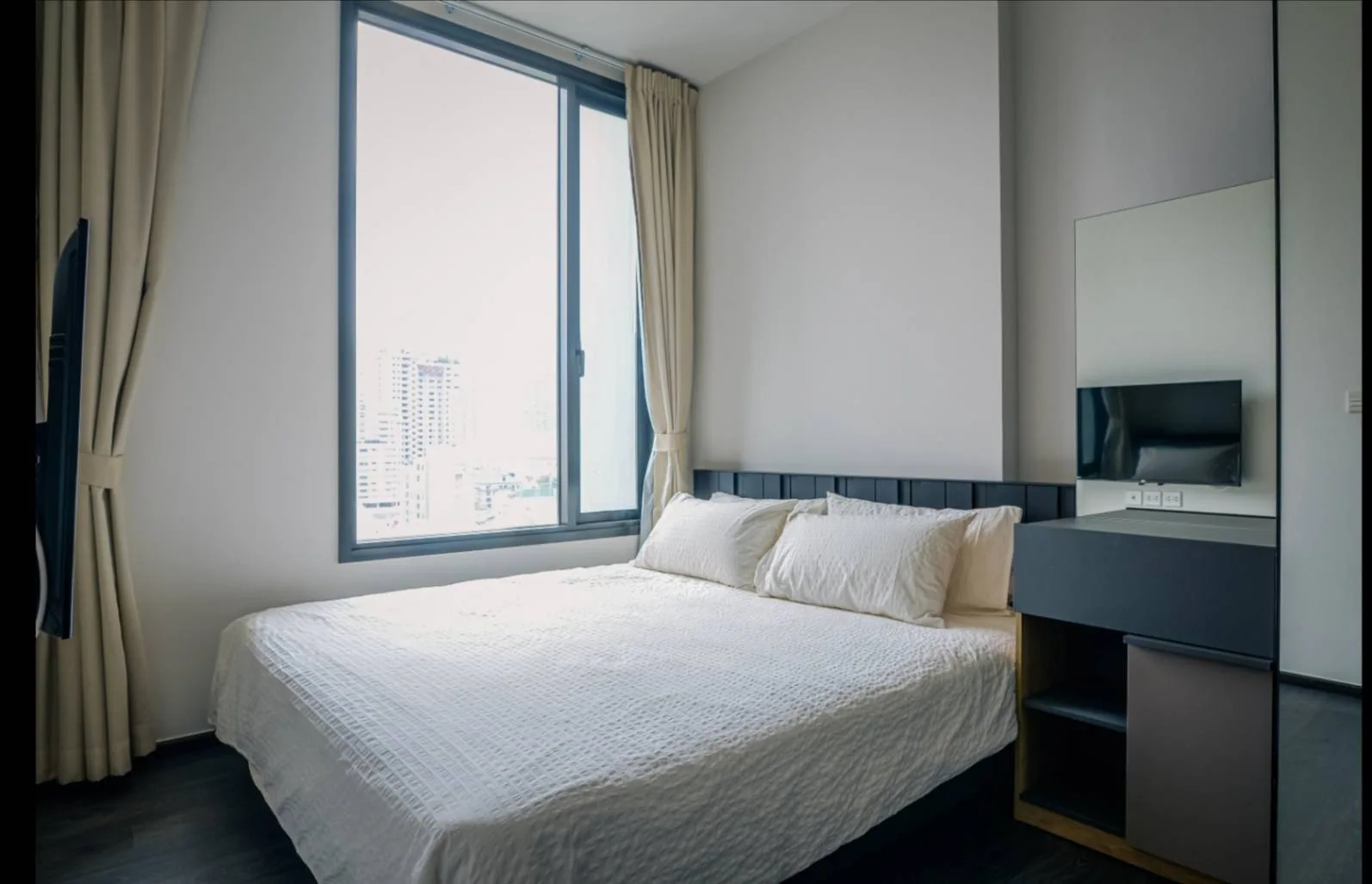 Edge Sukhumvit 23 — photo 4
