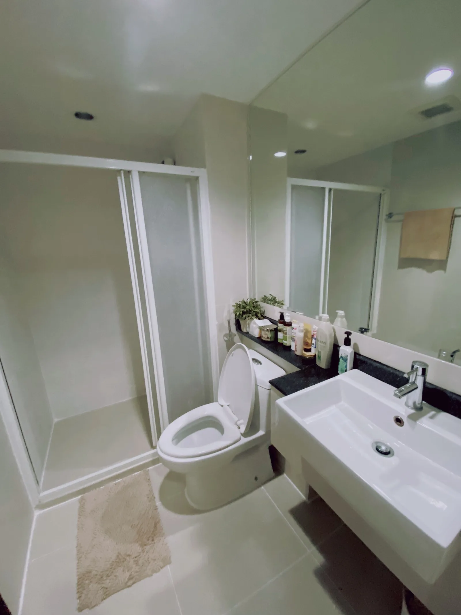 The Kris Ratchada — photo 11