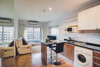 15 Sukhumvit Residences
