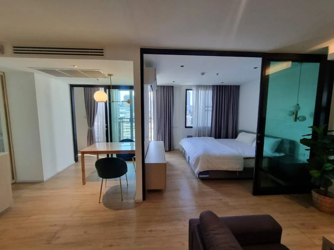 The Pearl 49 — photo 1