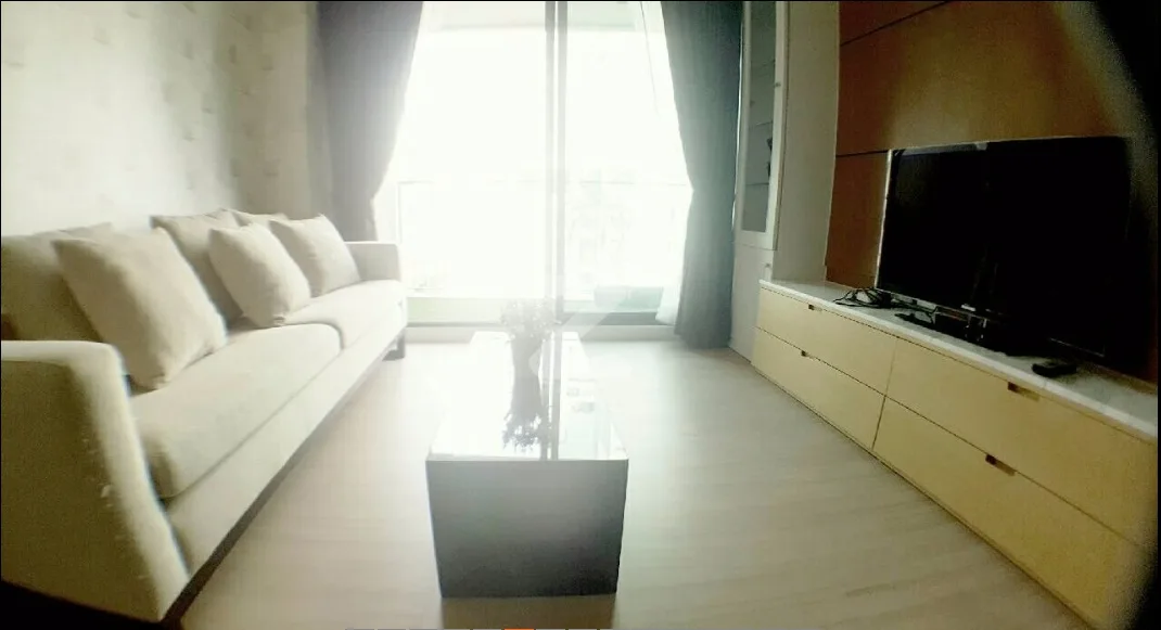 D 25 Thonglor — photo 2