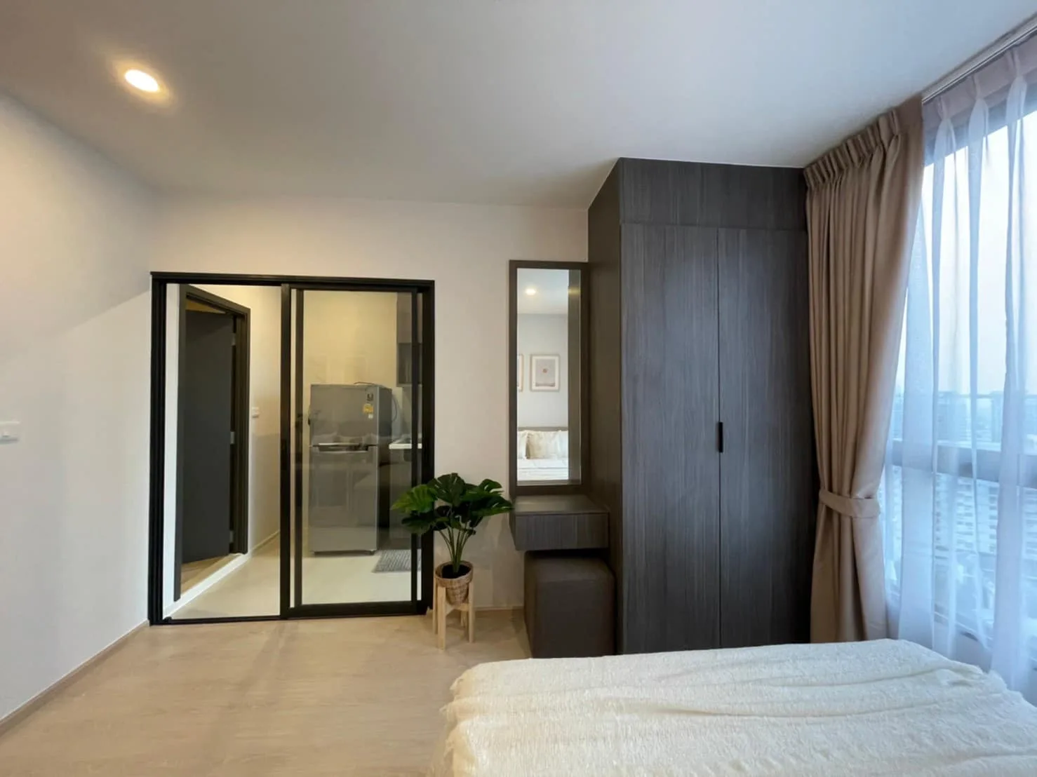 Elio Del Nest Udomsuk — photo 4