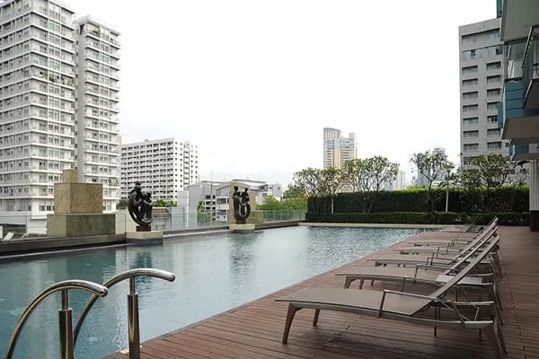 Ivy Thonglor — photo 12