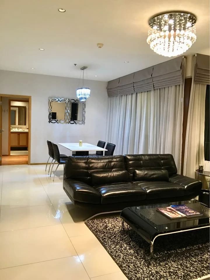 The Emporio Place — photo 3