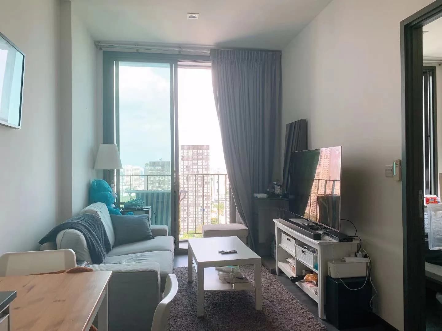 Edge Sukhumvit 23 — photo 1