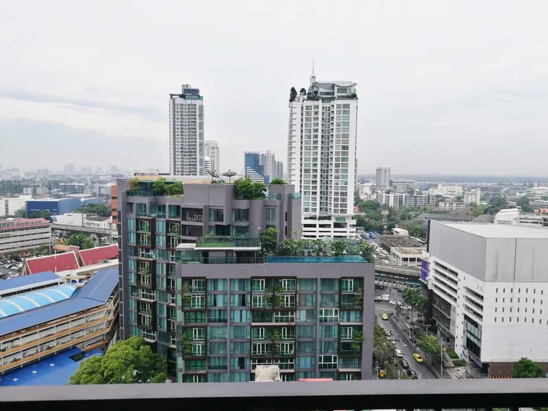 Noble Revolve Ratchada — photo 4