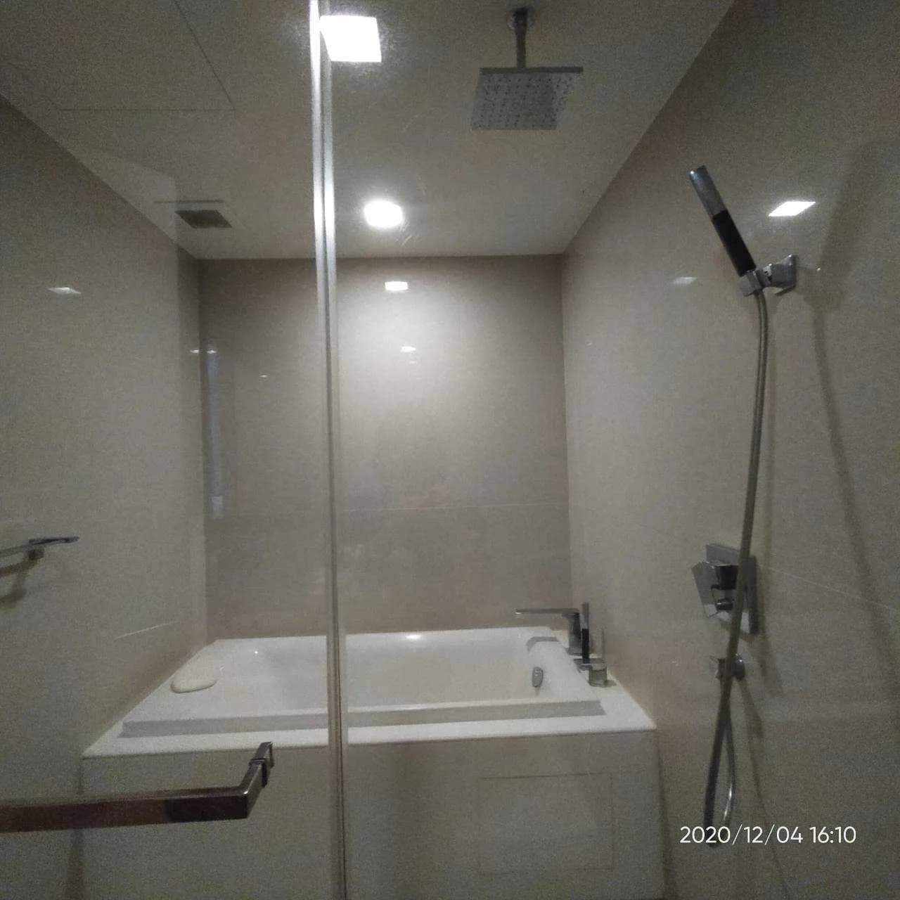 LIV@49 — photo 7