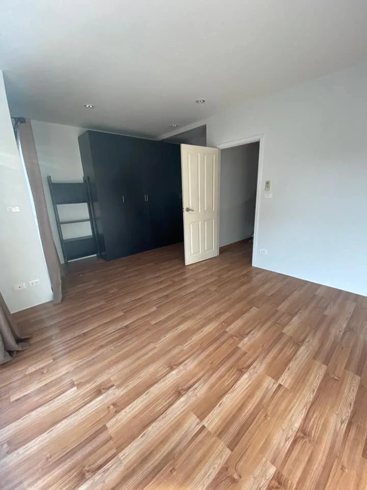 Townhome — photo 11