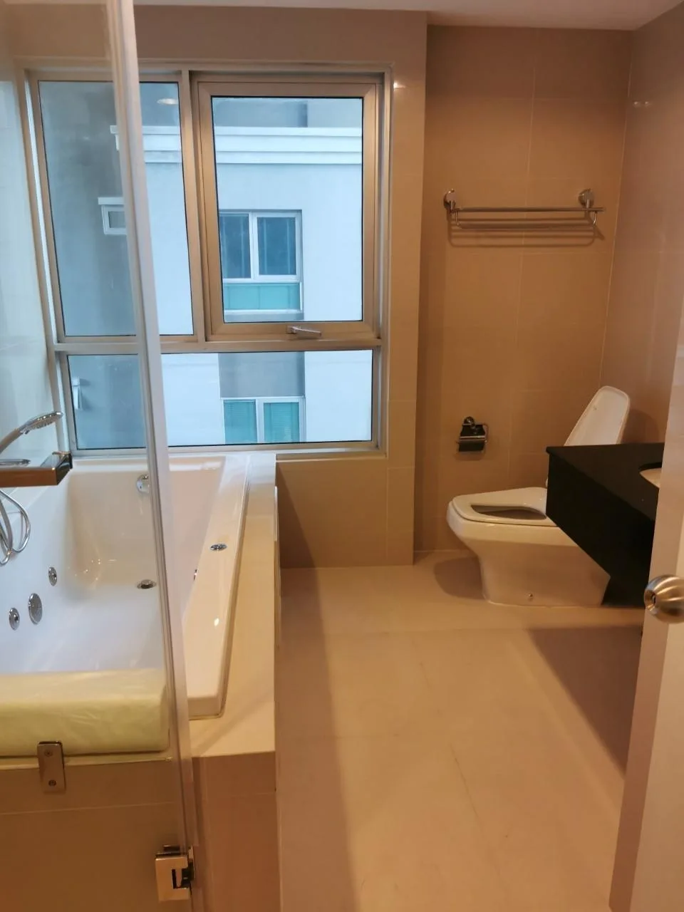 Belle Grand Rama 9 — photo 28