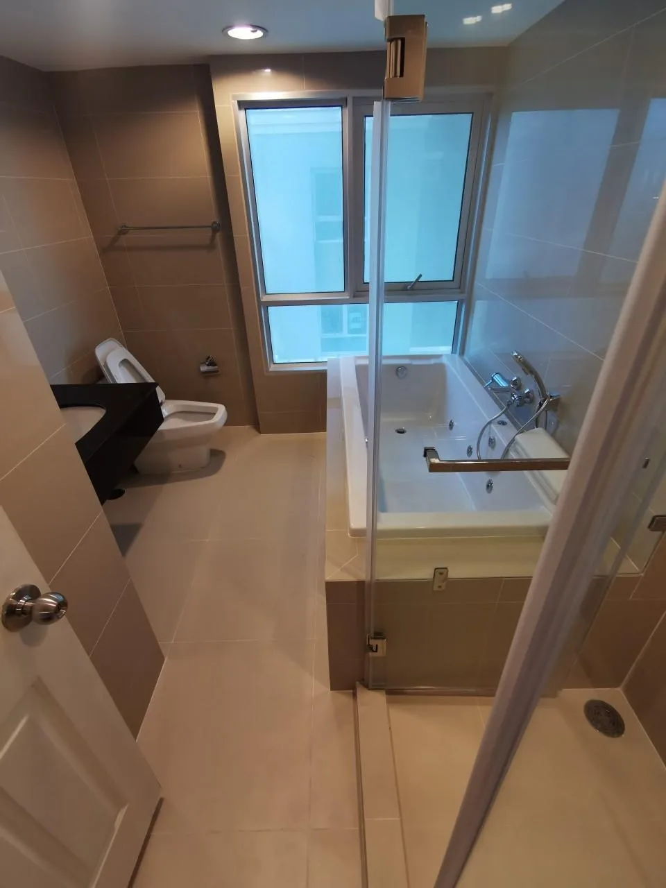 Belle Grand Rama 9 — photo 23