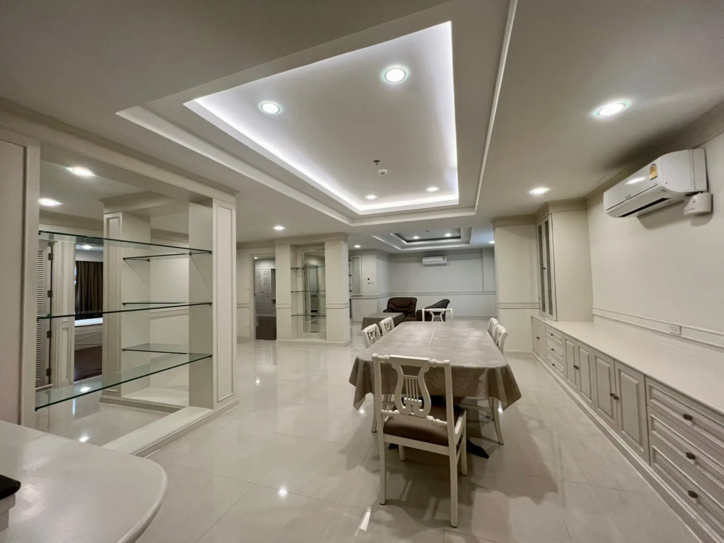 M Tower Apartment — photo 1