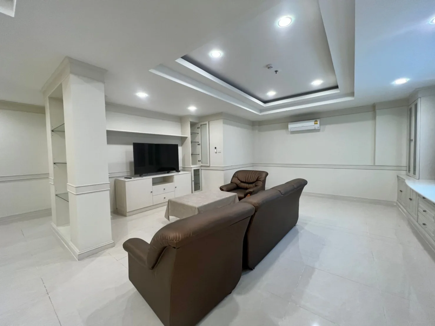 M Tower Apartment — photo 3