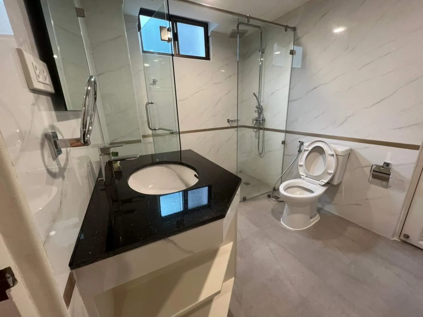 M Tower Apartment — photo 15