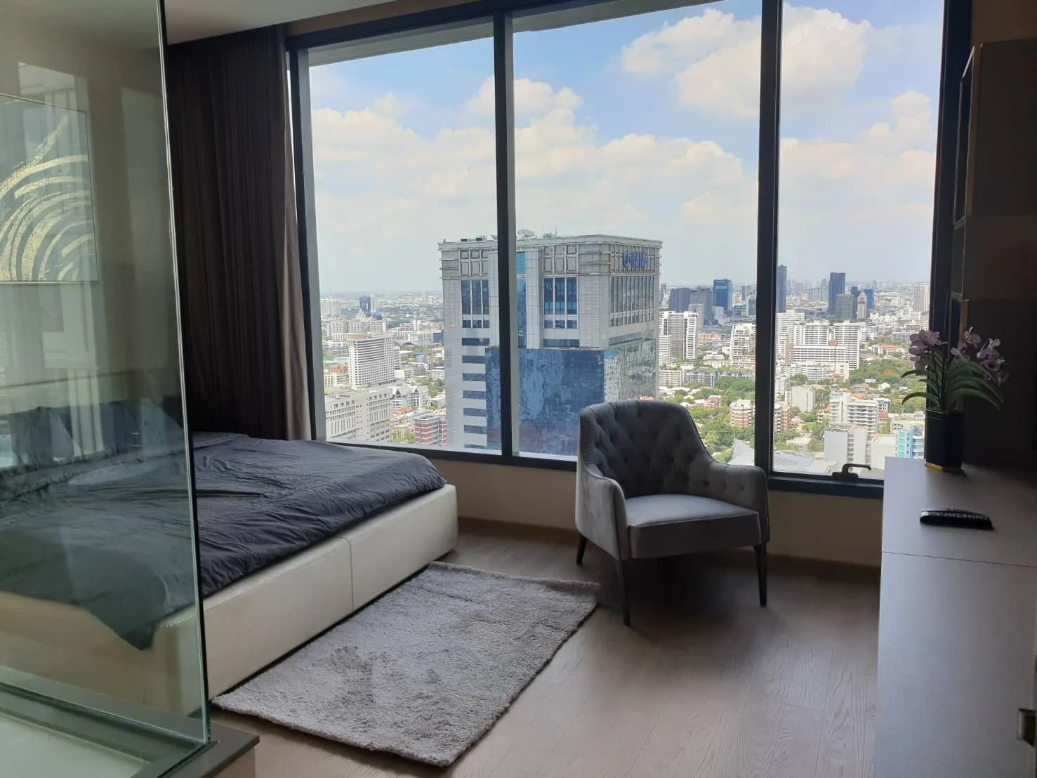 The Esse Asoke — photo 5