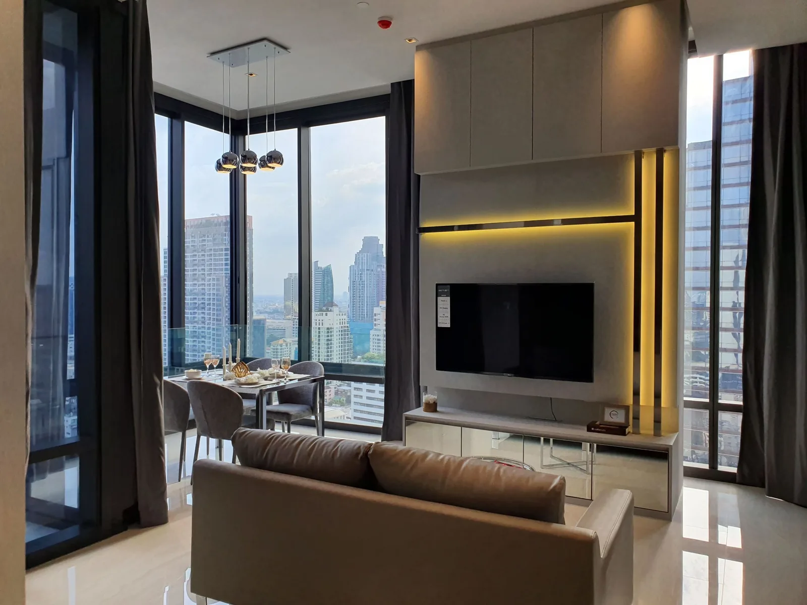 Ashton Silom — photo 3