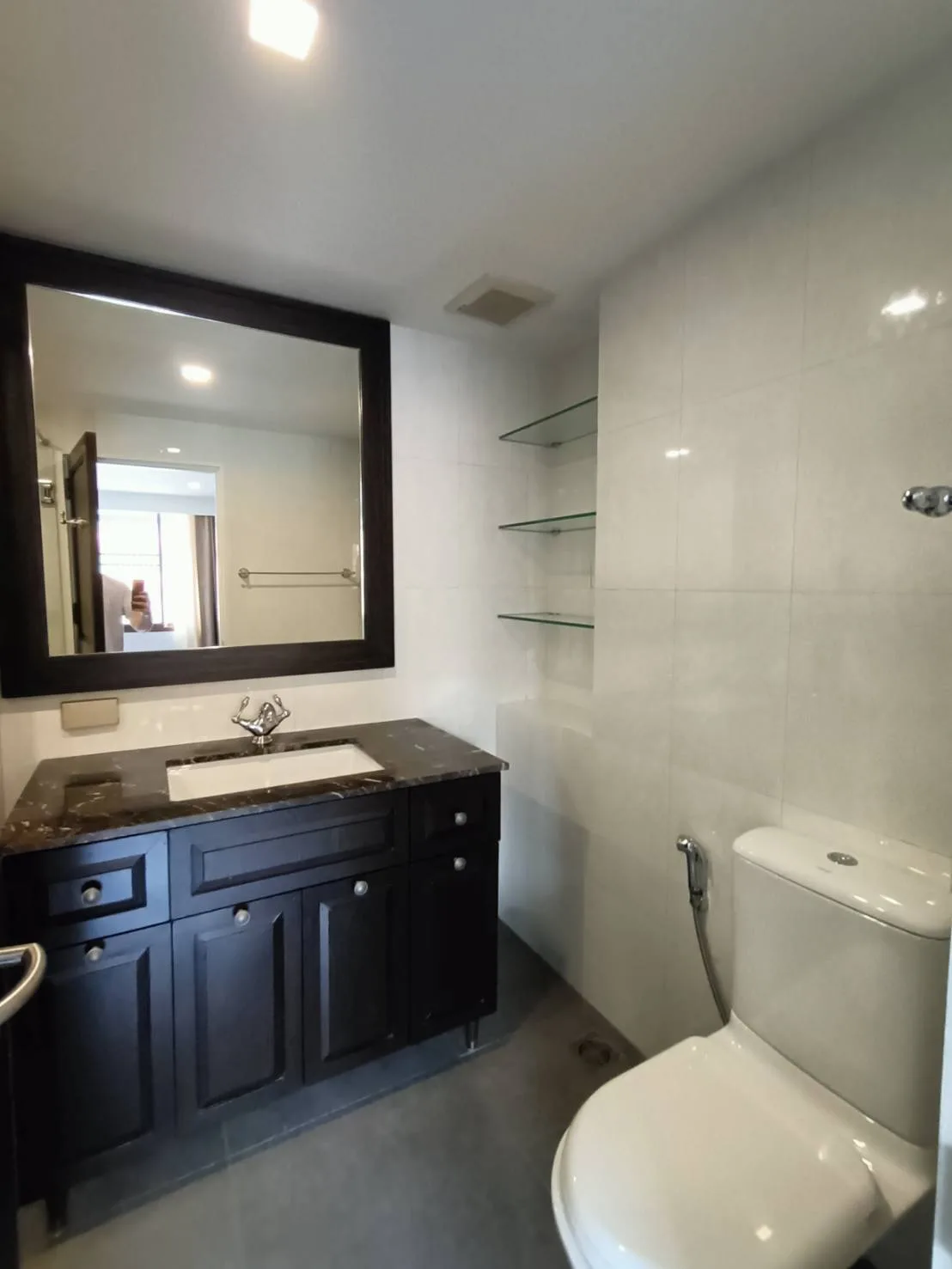 Monet House Apartment — photo 11