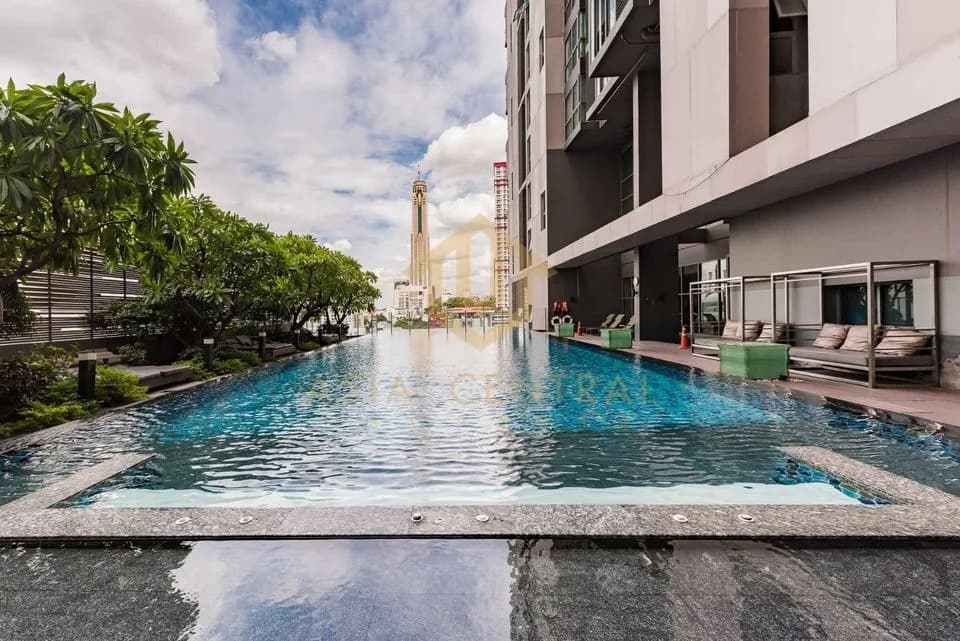 Ideo Q Phayathai — photo 1