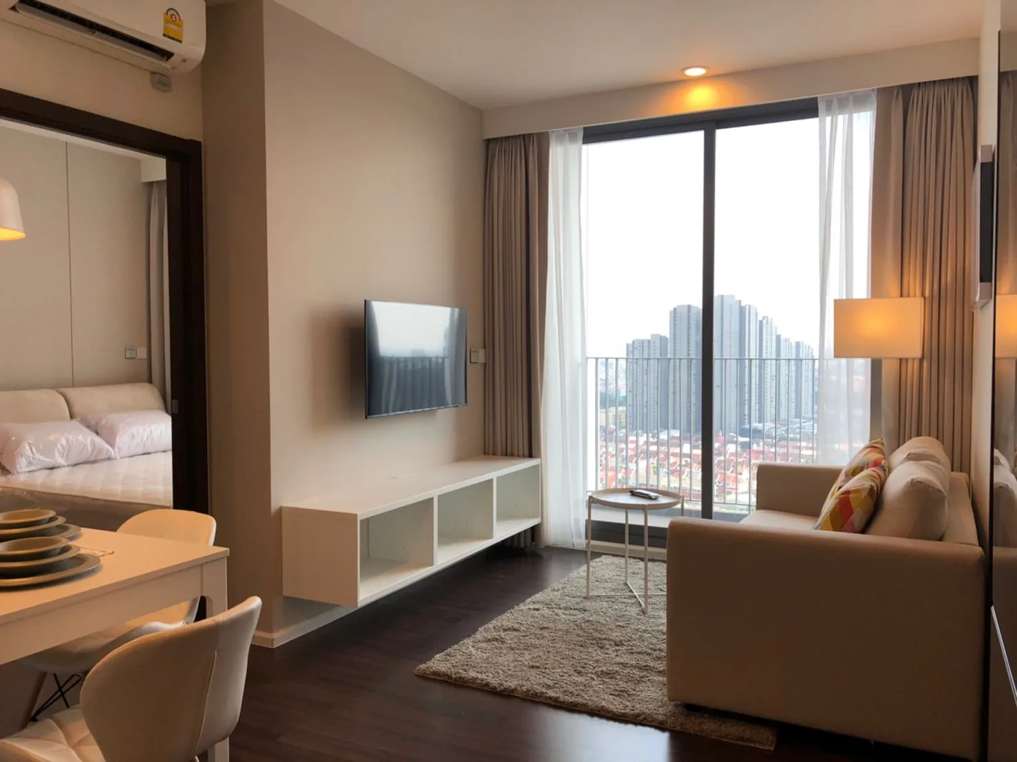 Whizdom Inspire Sukhumvit — photo 1