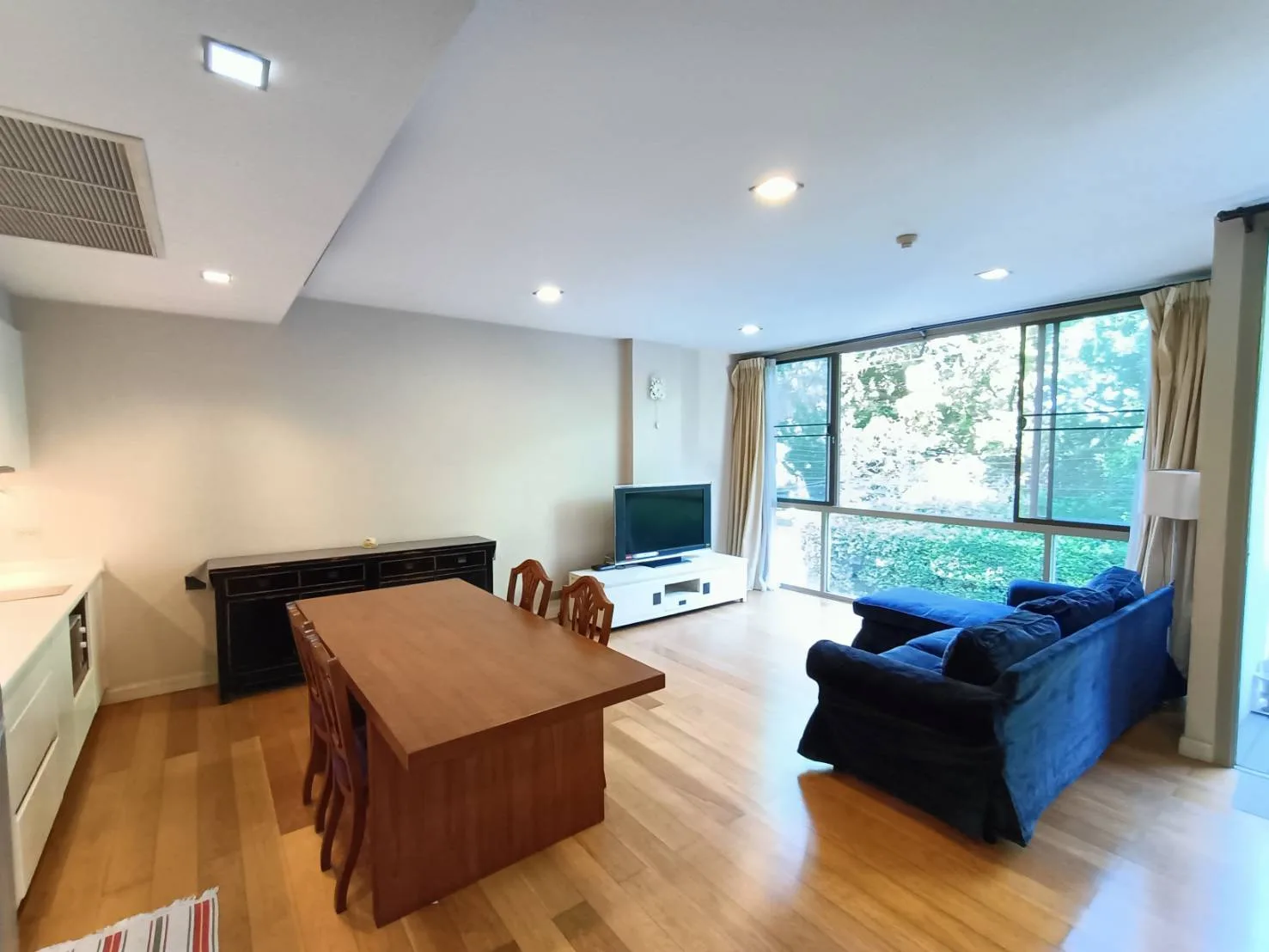 Ficus Lane — photo 4