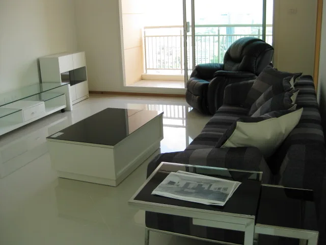The Emporio Place — photo 1