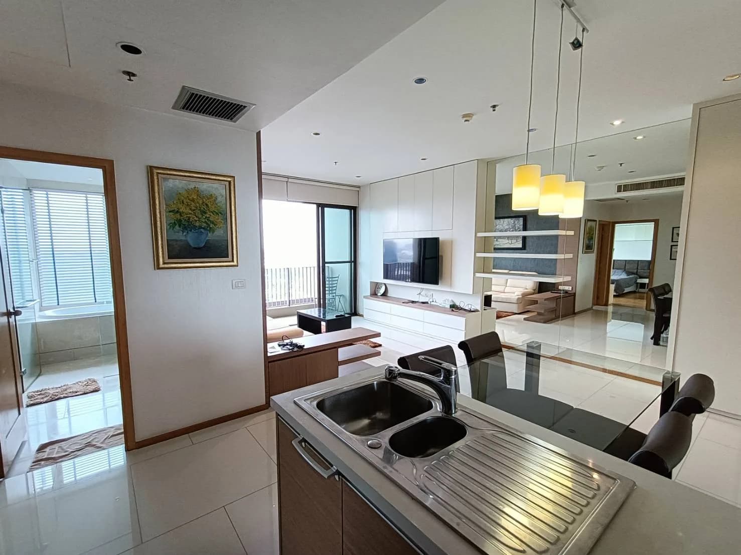 The Emporio Place — photo 5