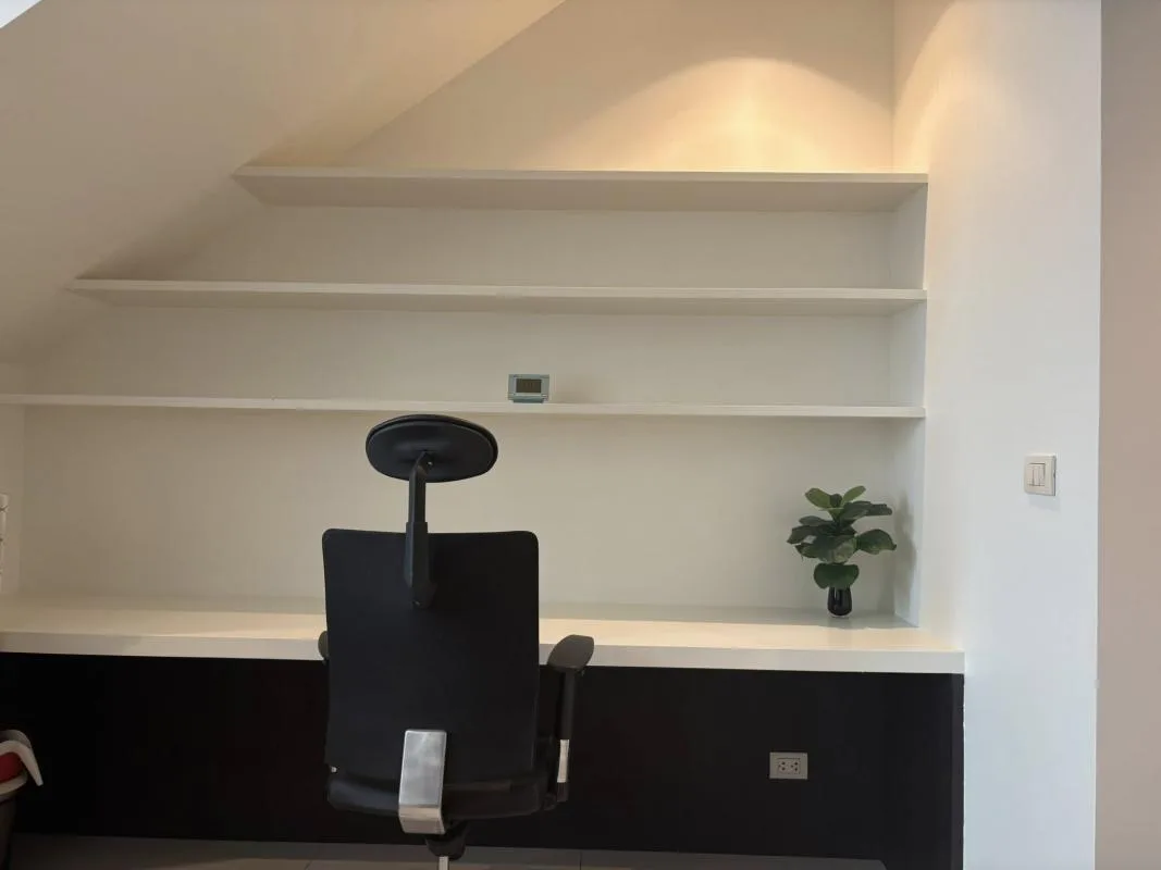 The Emporio Place — photo 5